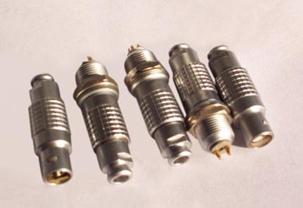 雷(lei)莫(mo)圓(yuan)形電連(lian)接(jie)器(qi)